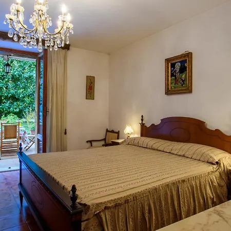 Stunning In Genga With Kitchen Genga (Ancona)